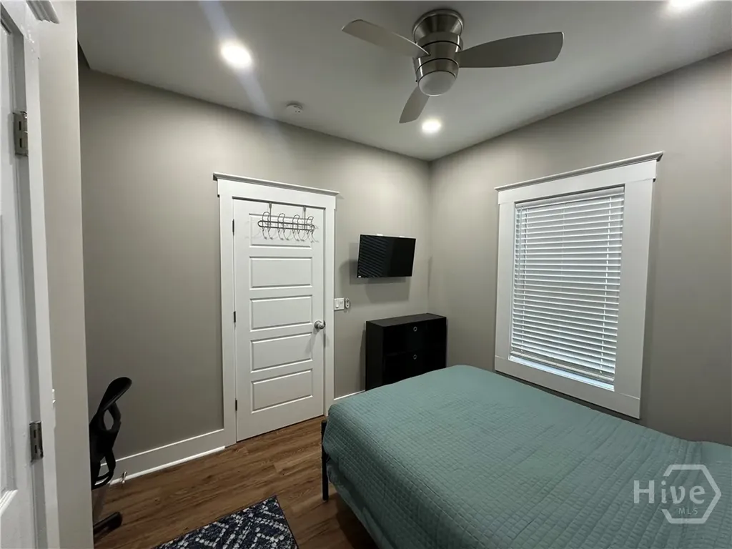 306 W 42nd Street Savannah GA 31401