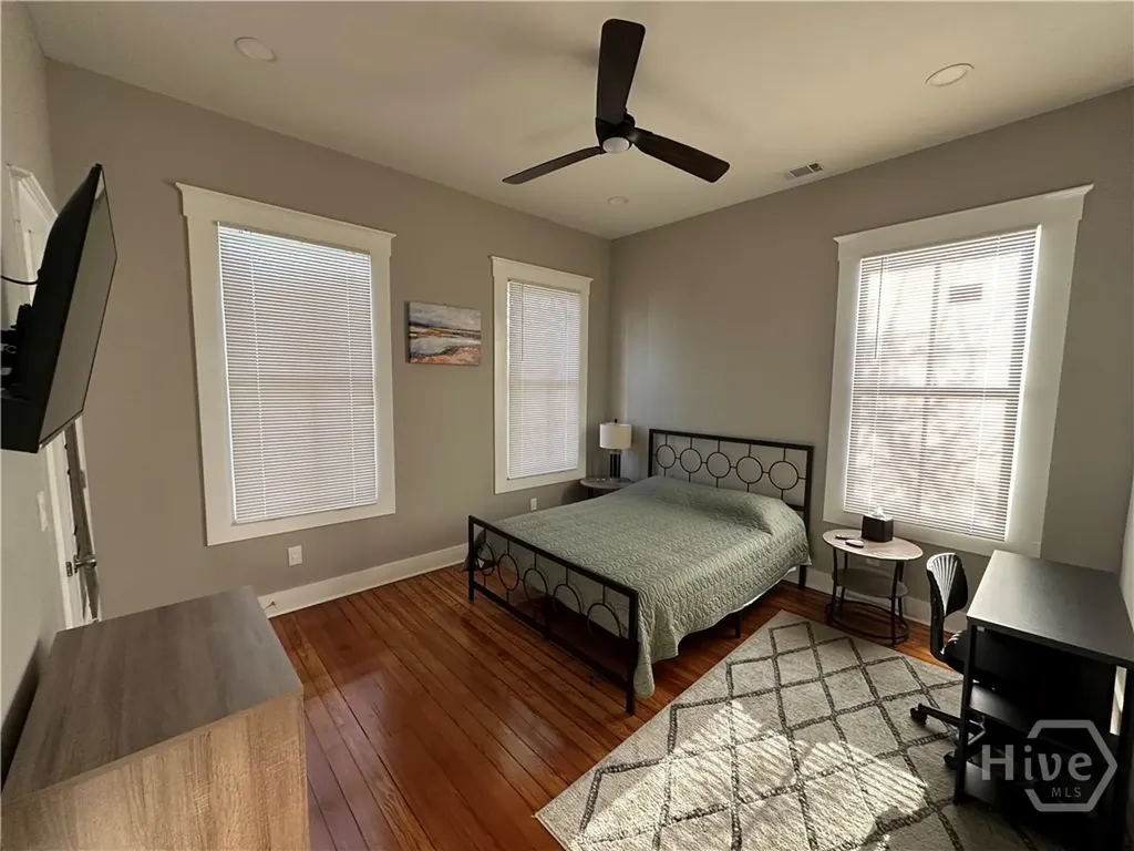 306 W 42nd Street Savannah GA 31401
