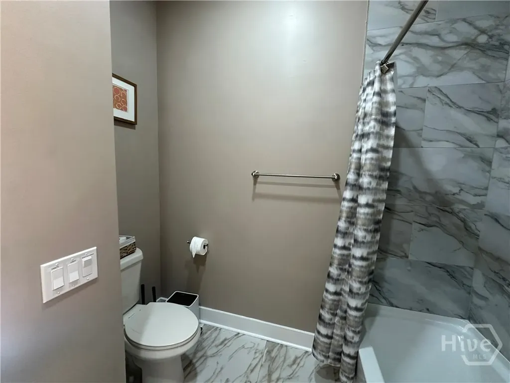 306 W 42nd Street Savannah GA 31401