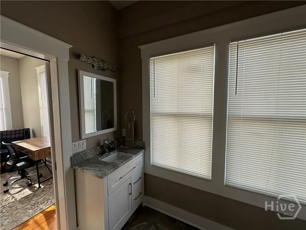 306 W 42nd Street Savannah GA 31401