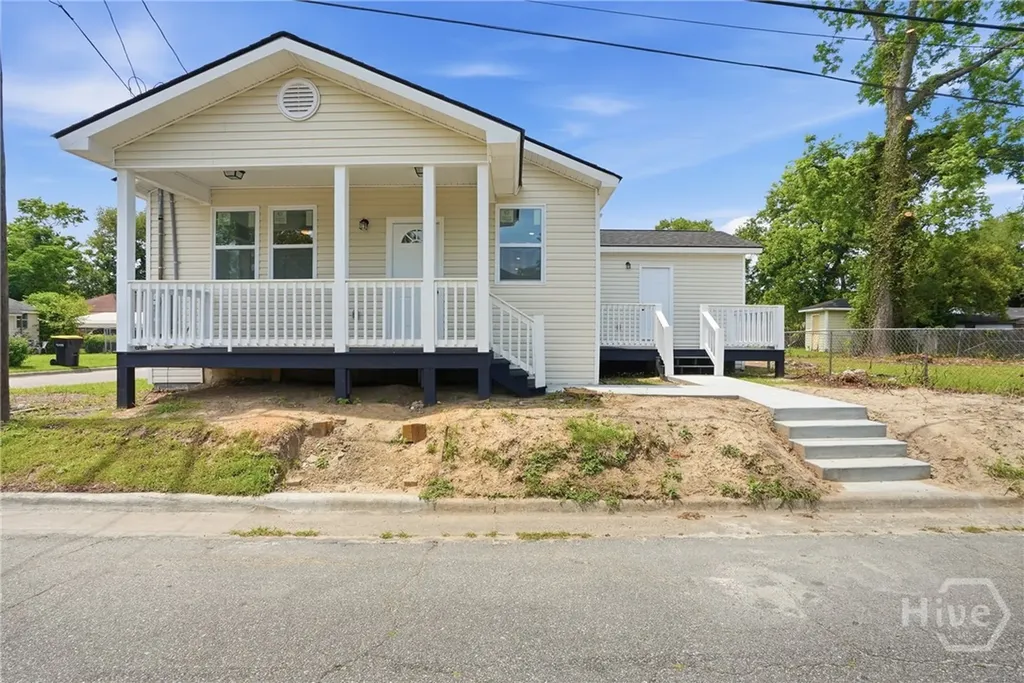 211 Jenks Street Savannah GA 31415
