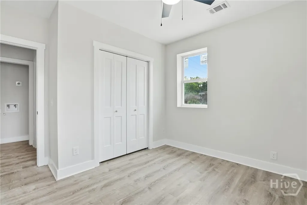 211 Jenks Street Savannah GA 31415