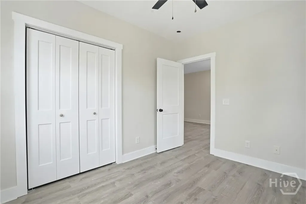 211 Jenks Street Savannah GA 31415