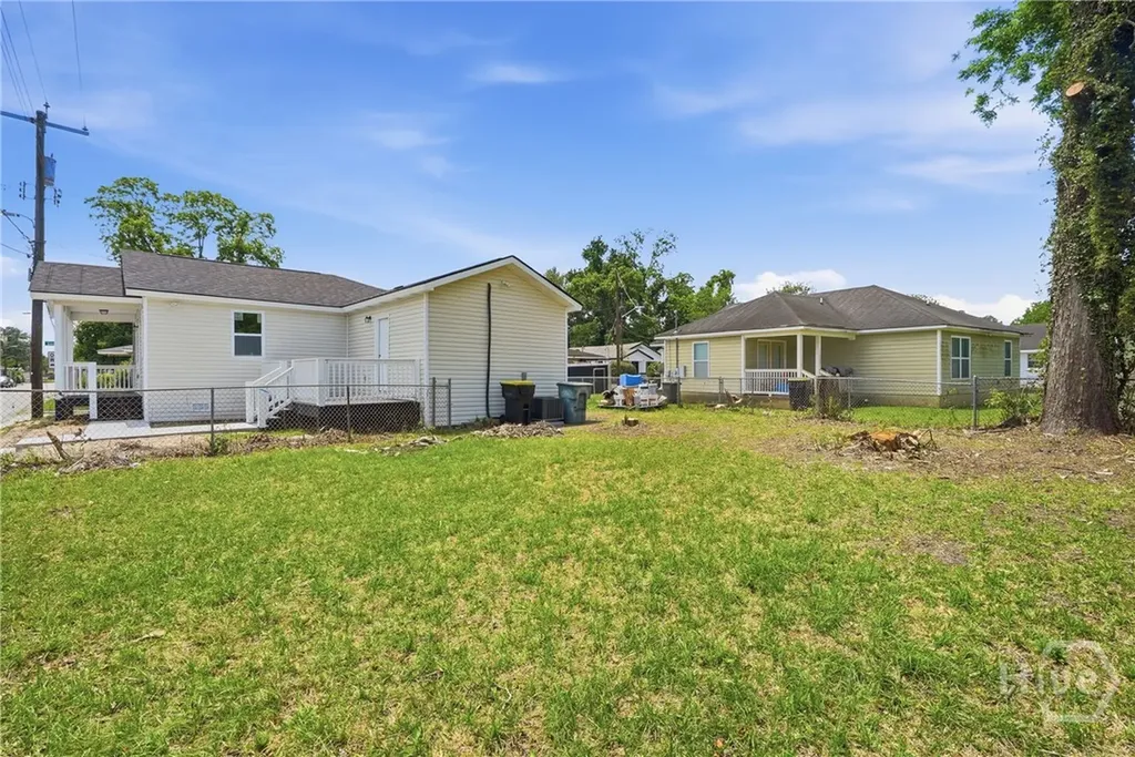 211 Jenks Street Savannah GA 31415