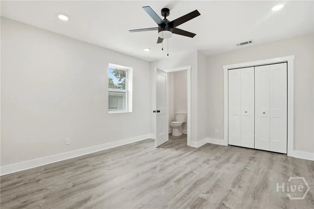 211 Jenks Street Savannah GA 31415