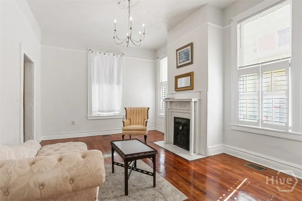 205 W 35th Street Savannah GA 31401