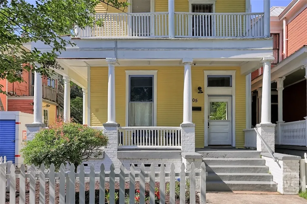 205 W 35th Street Savannah GA 31401