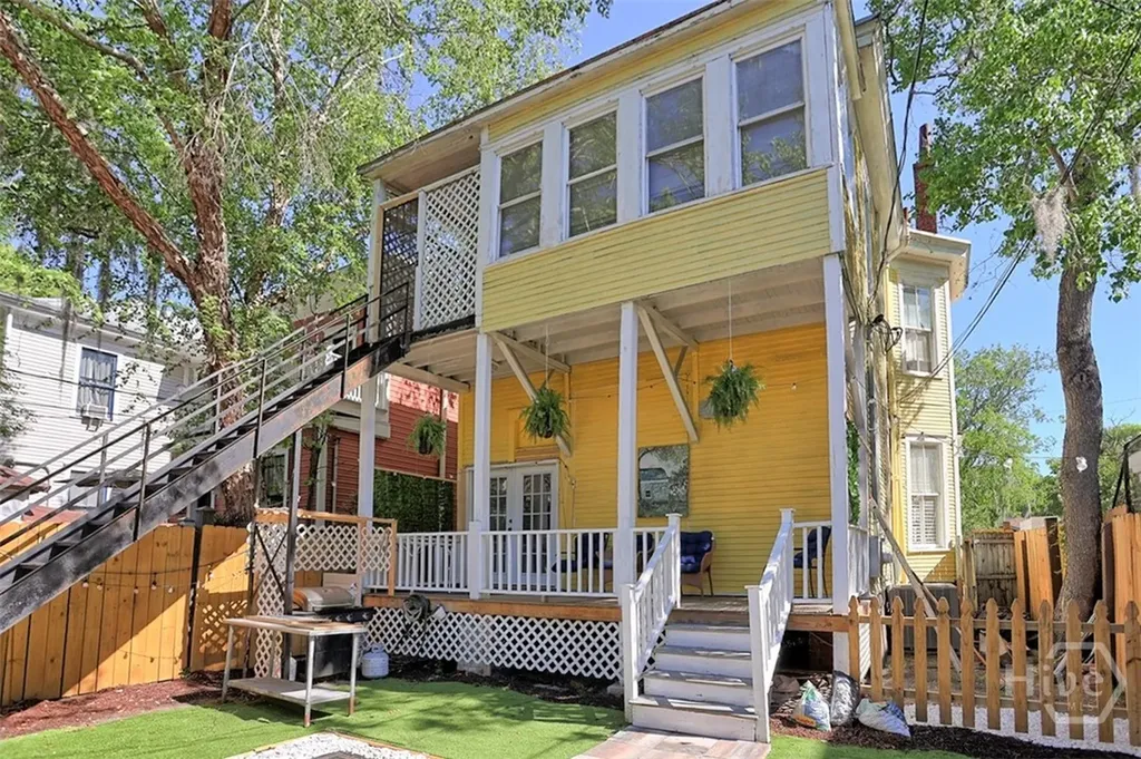205 W 35th Street Savannah GA 31401