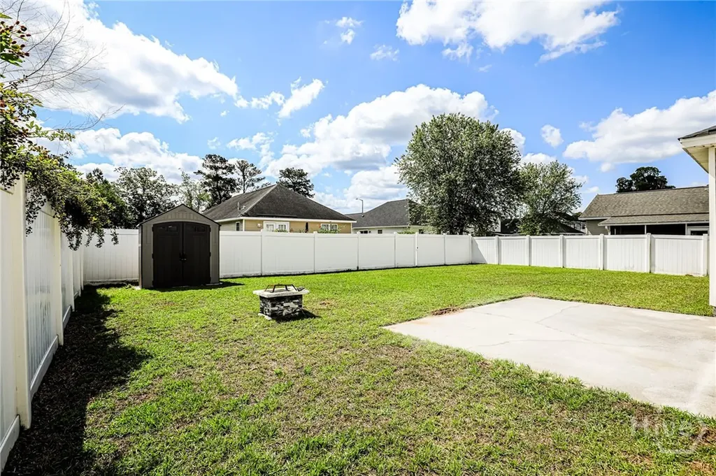 72 Rhett Lane Richmond Hill GA 31324