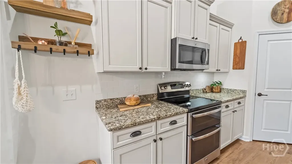 1696 Garden Hills Loop Richmond Hill GA 31324