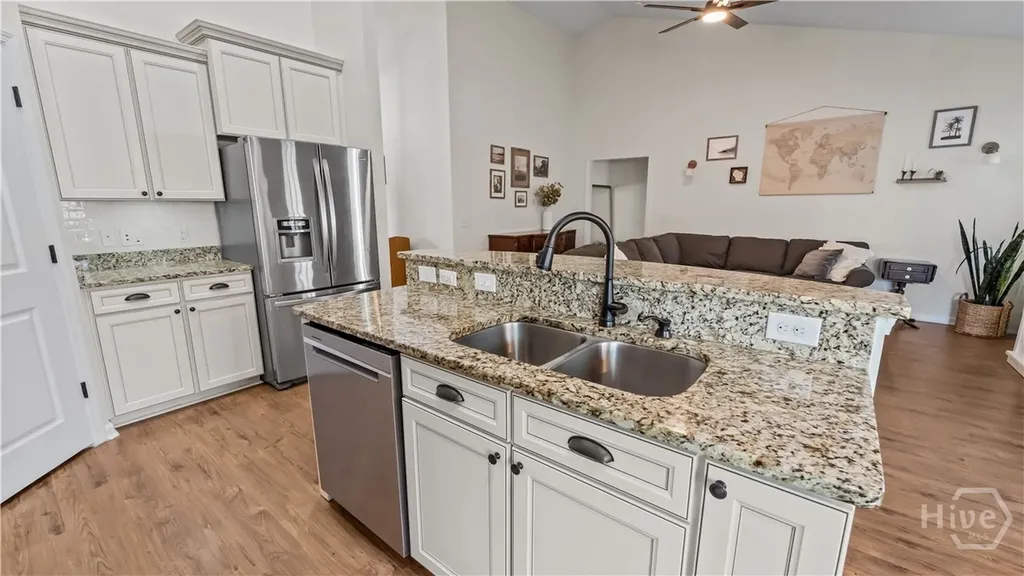 1696 Garden Hills Loop Richmond Hill GA 31324