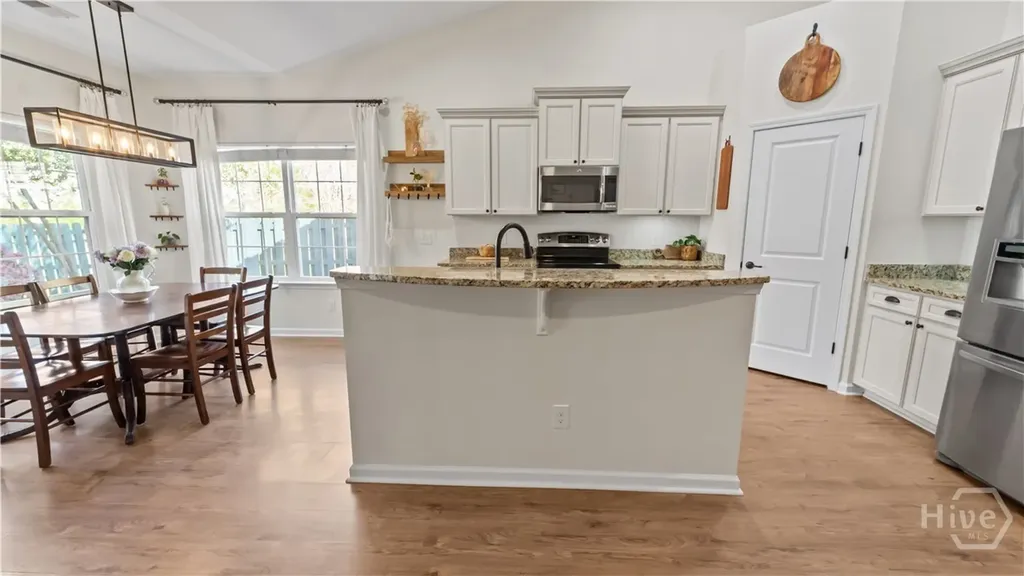 1696 Garden Hills Loop Richmond Hill GA 31324