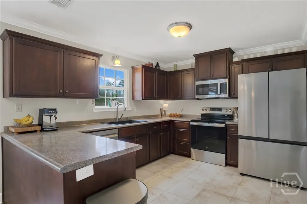 384 Manchester Court Midway GA 31320