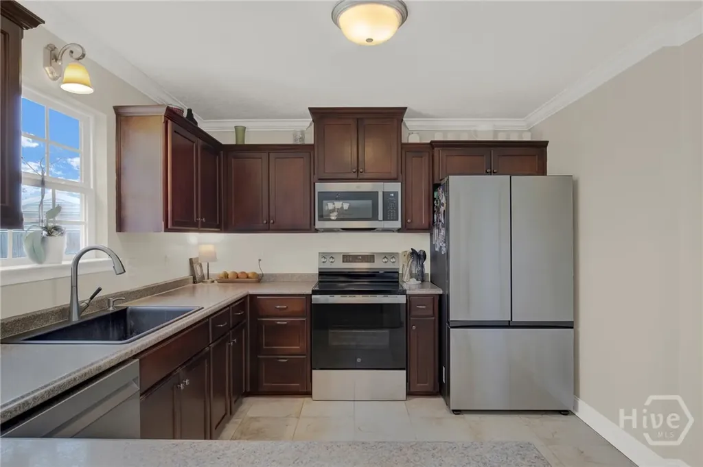 384 Manchester Court Midway GA 31320