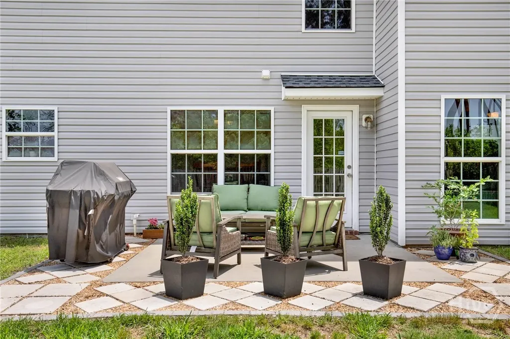 384 Manchester Court Midway GA 31320