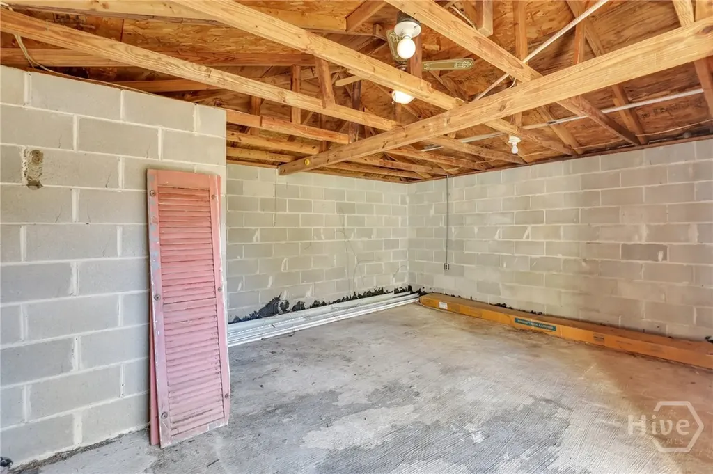 1122 E 40th Street Savannah GA 31404
