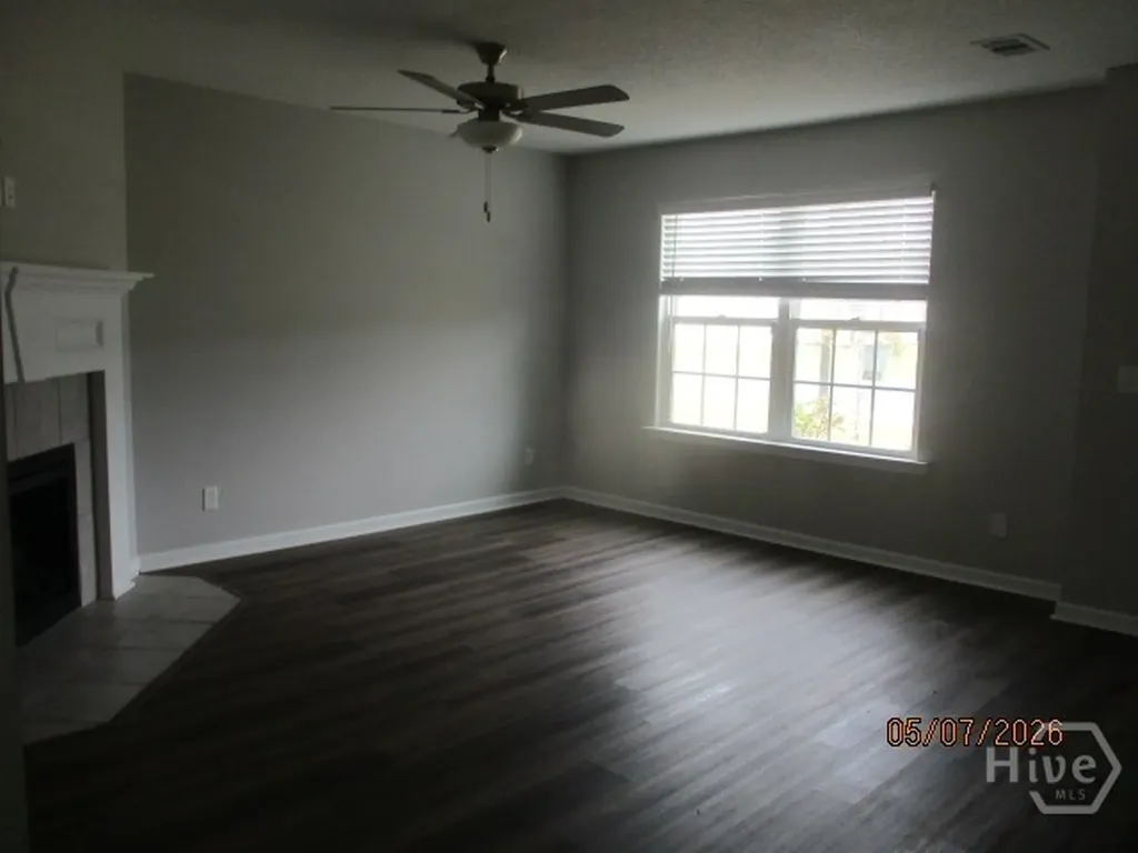 196 Brightleaf Circle Hinesville GA 31313