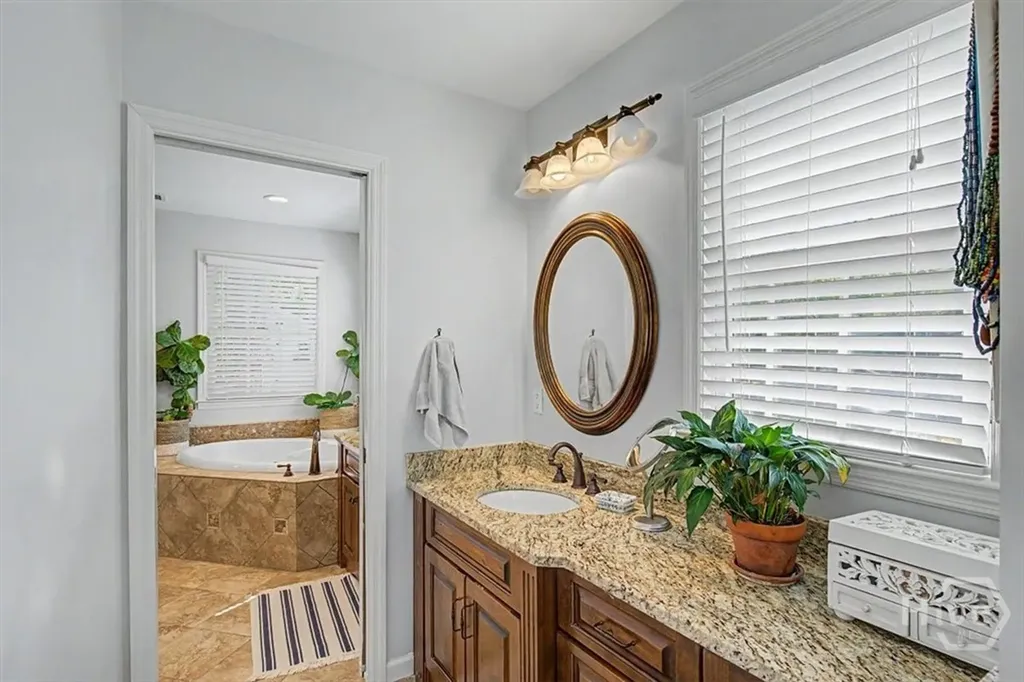 58 Honey Bee Road Savannah GA 31419