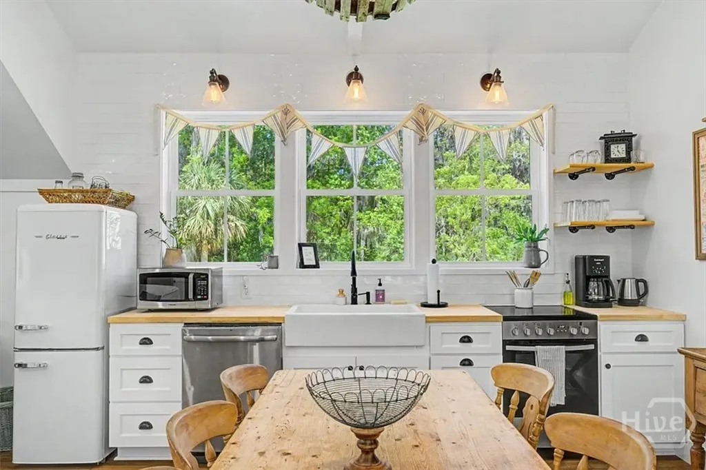 58 Honey Bee Road Savannah GA 31419