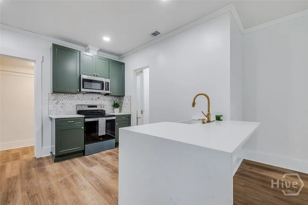 1018 Seiler Avenue Savannah GA 31401