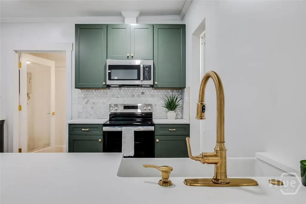 1018 Seiler Avenue Savannah GA 31401