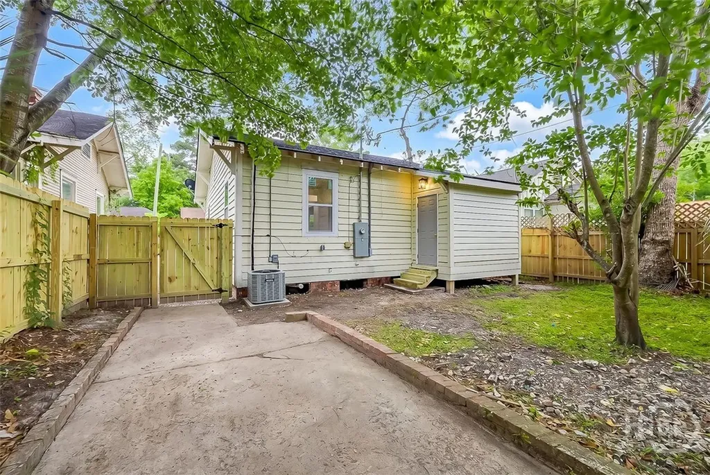 1018 Seiler Avenue Savannah GA 31401