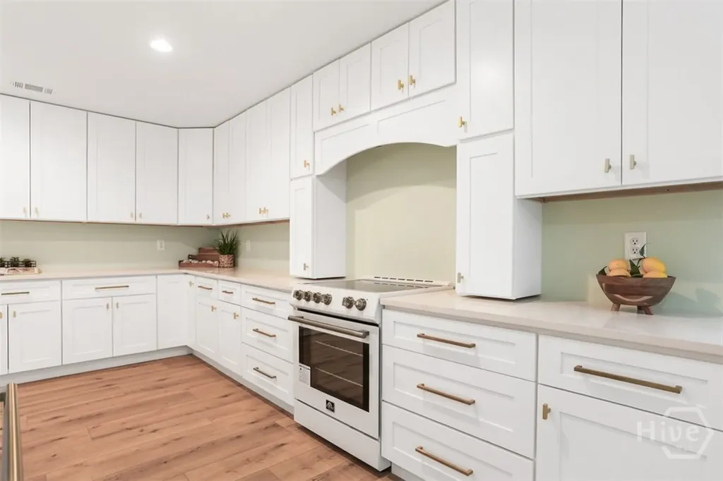 27 Pine Drive Savannah GA 31405