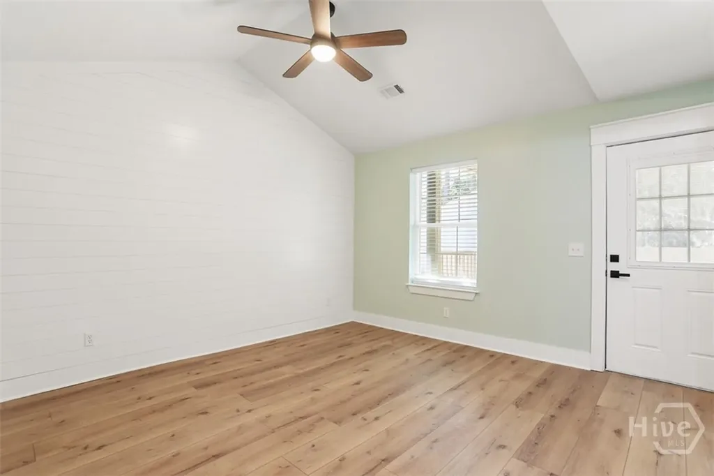 27 Pine Drive Savannah GA 31405