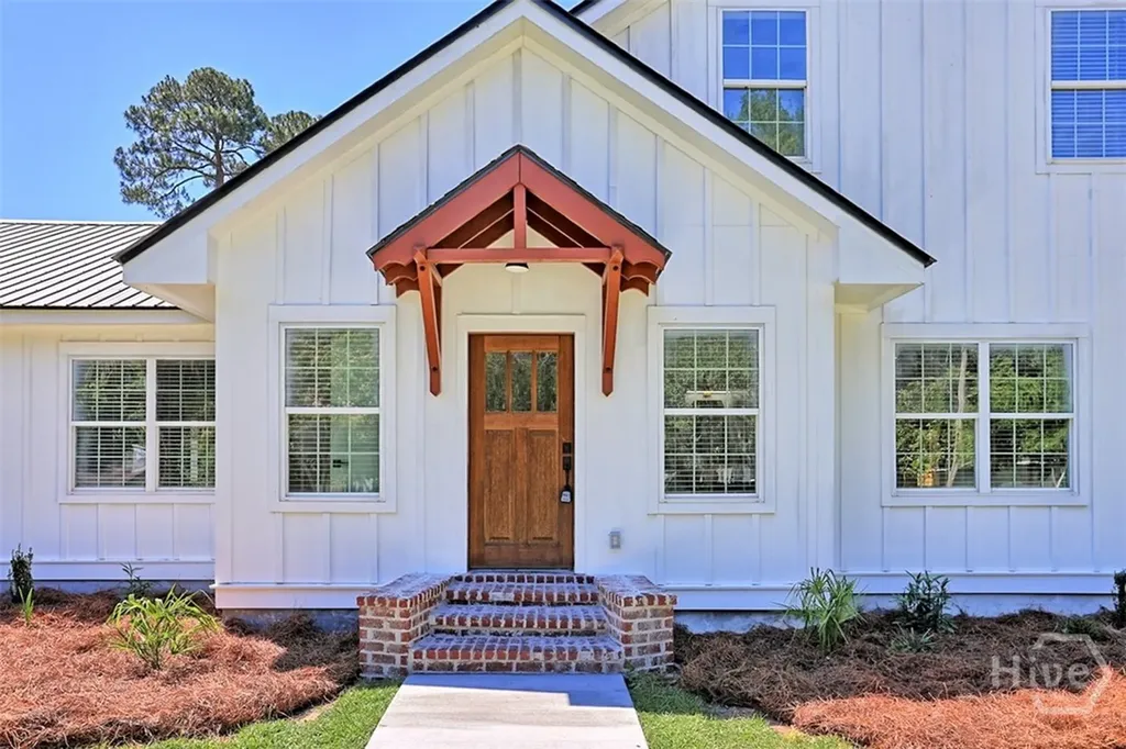27 Pine Drive Savannah GA 31405