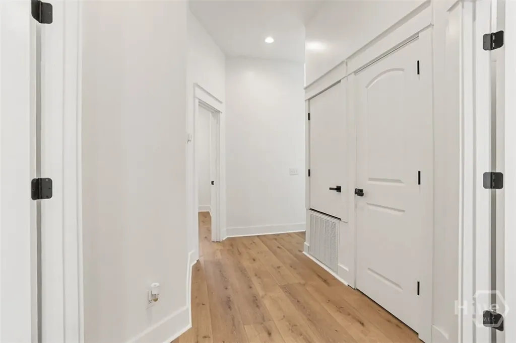 27 Pine Drive Savannah GA 31405
