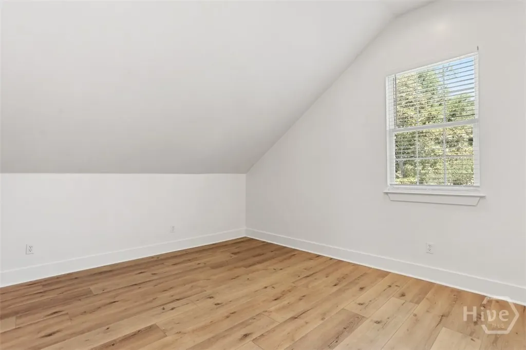 27 Pine Drive Savannah GA 31405