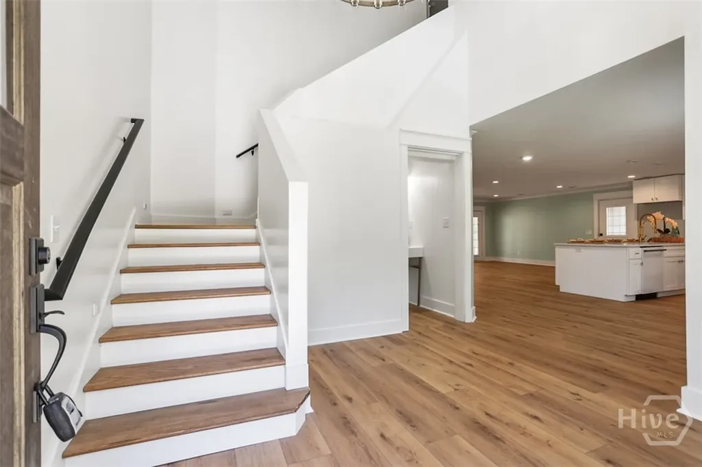 27 Pine Drive Savannah GA 31405