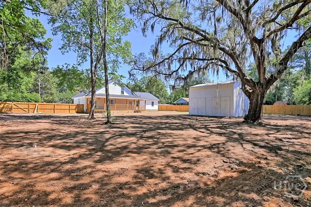 27 Pine Drive Savannah GA 31405