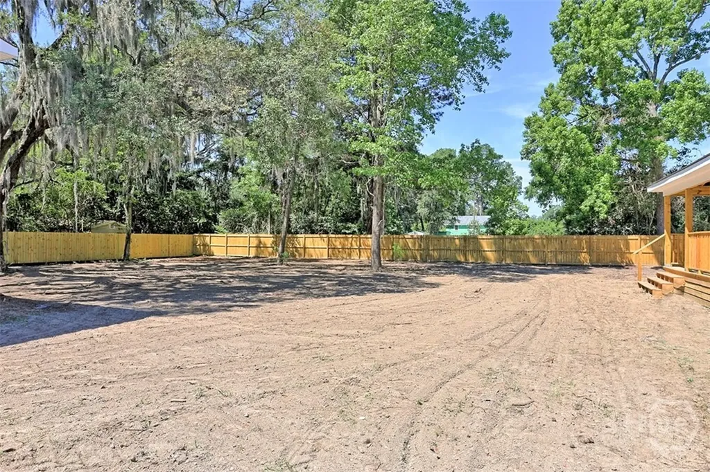27 Pine Drive Savannah GA 31405