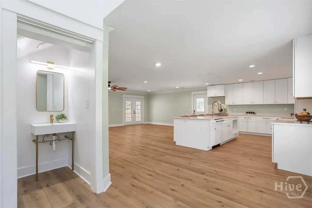 27 Pine Drive Savannah GA 31405