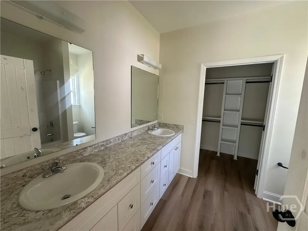373 Carter Allenhurst GA 31301
