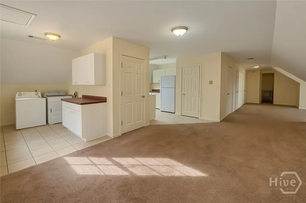 1315 - Upstairs Bonaventure Road Savannah GA 31404