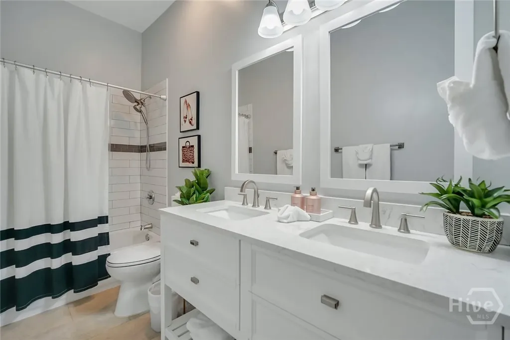321 W 31st Street Savannah GA 31401