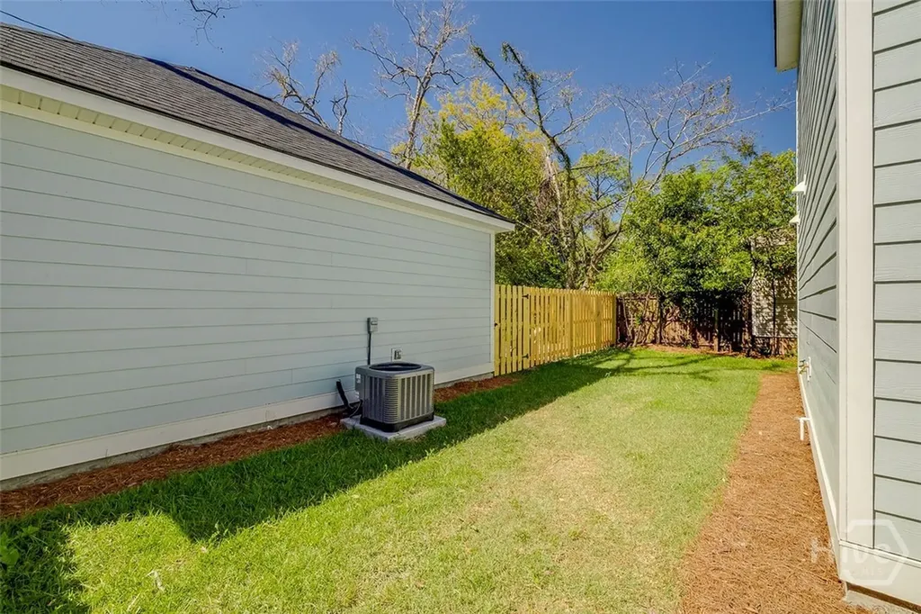 1615 Le Grand Street Savannah GA 31401