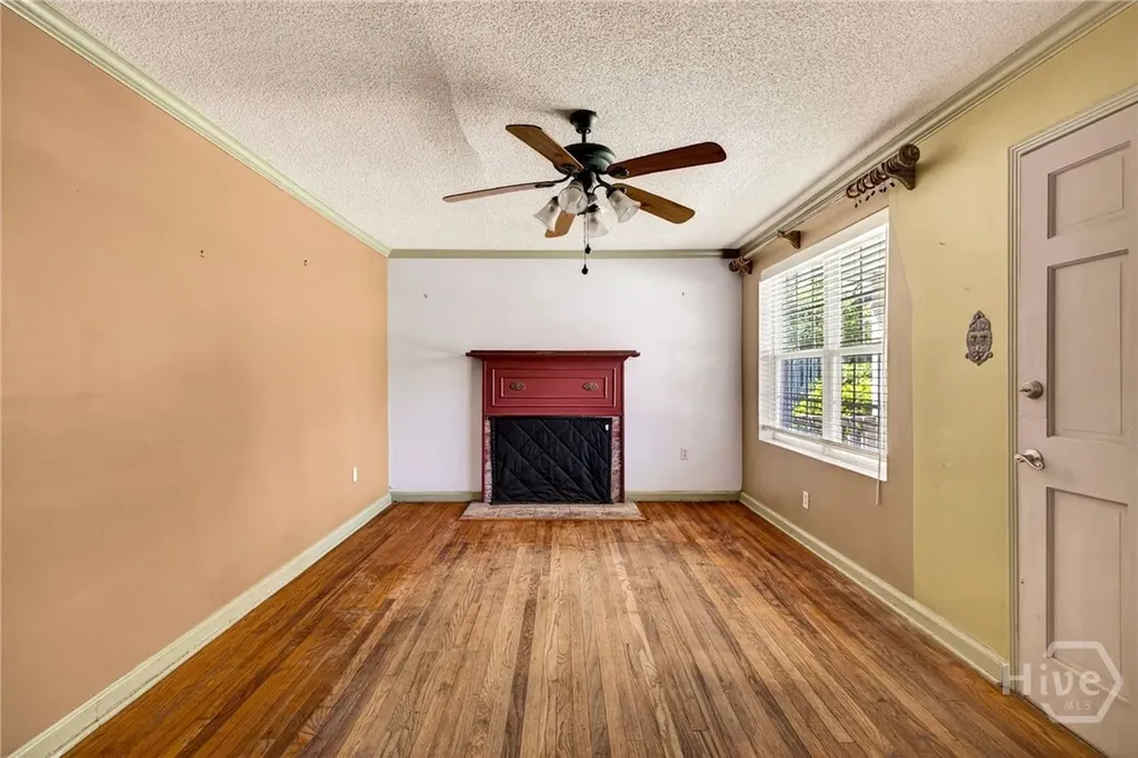 219 E Point Drive Savannah GA 31410