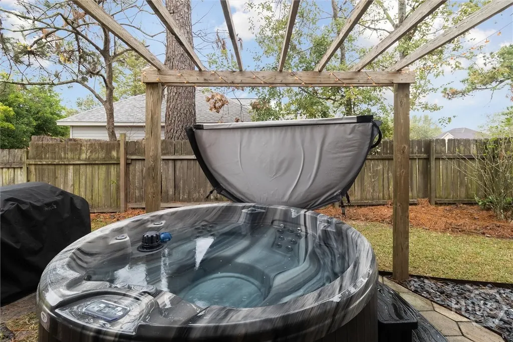 117 Longleaf Circle Pooler GA 31322