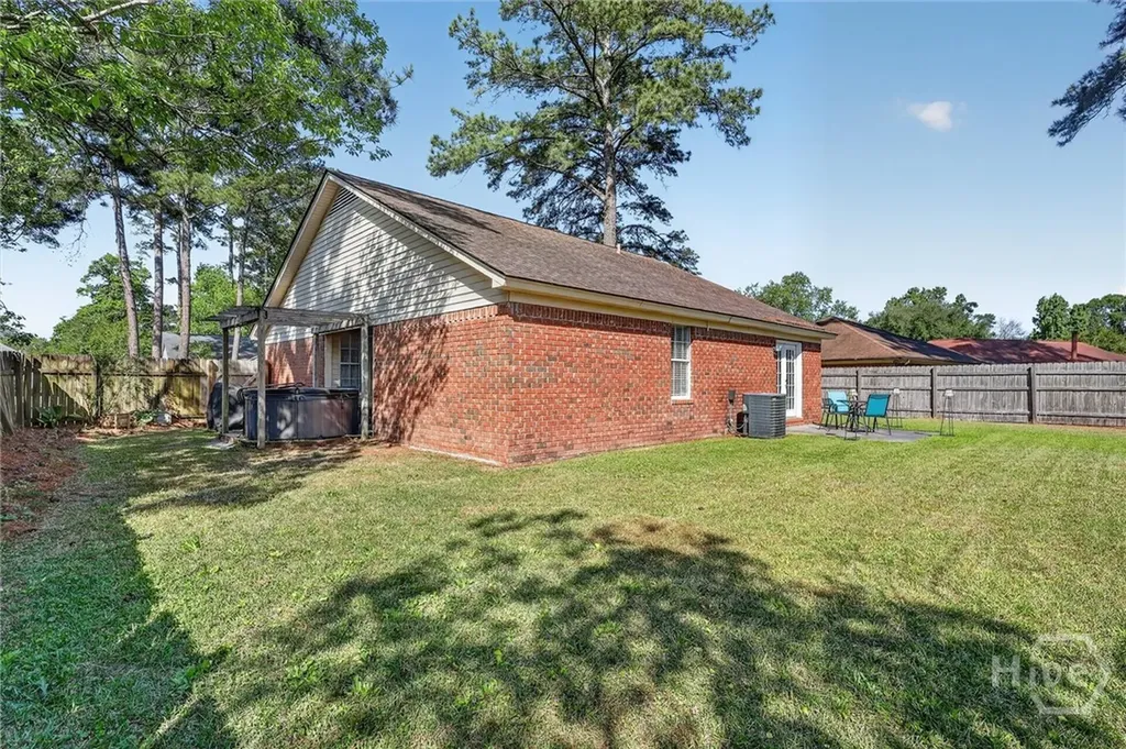 117 Longleaf Circle Pooler GA 31322
