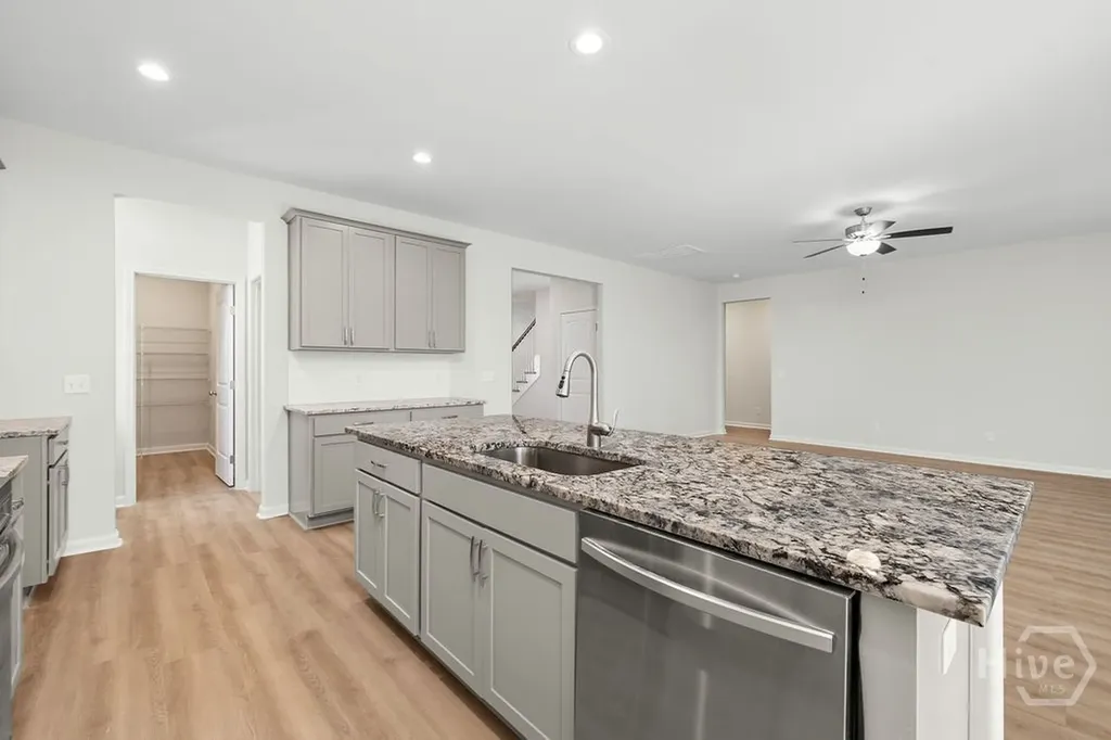 150 Orkney Road Savannah GA 31407