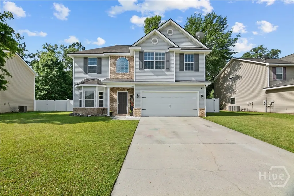 1223 Peacock Trail Hinesville GA 31313