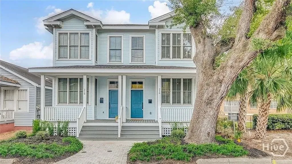 216 W 43rd Street Savannah GA 31401