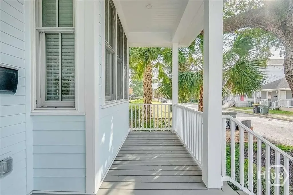 216 W 43rd Street Savannah GA 31401
