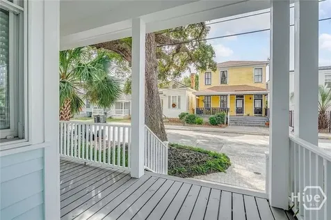 216 W 43rd Street Savannah GA 31401