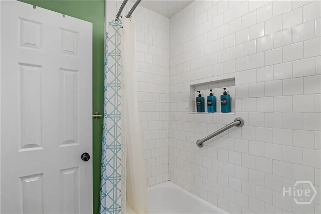 1504 W Creighton Place Savannah GA 31406