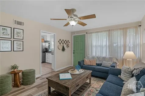 1504 W Creighton Place Savannah GA 31406