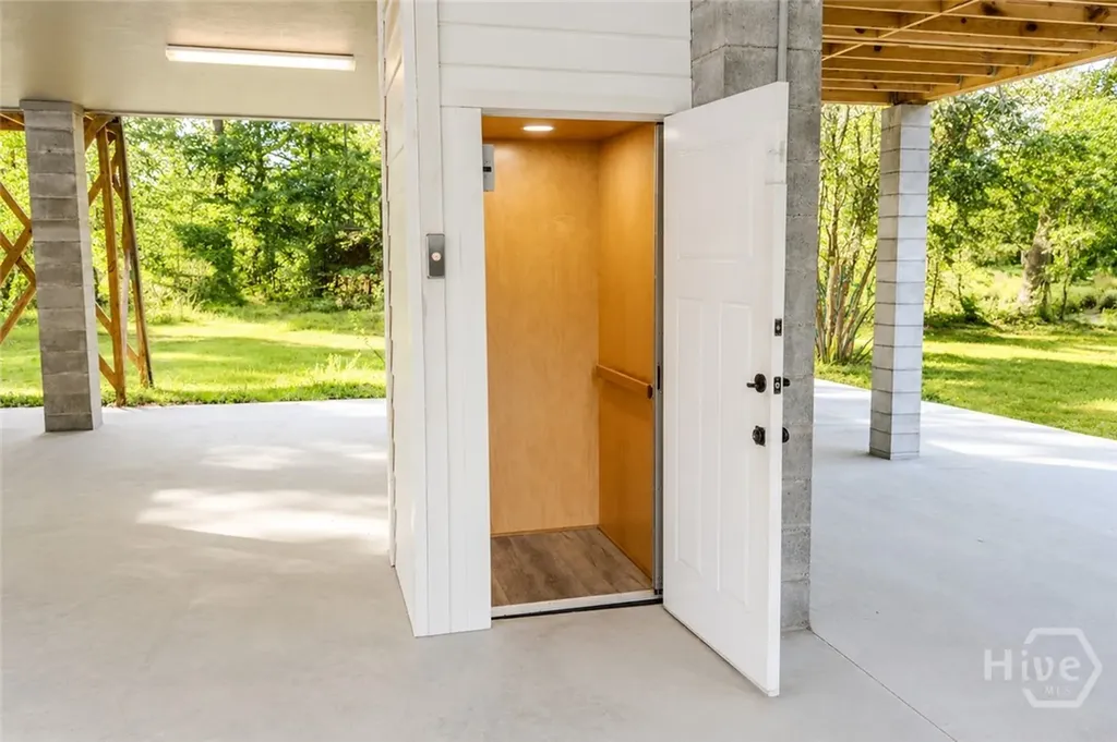 425 Tideland Drive Midway GA 31320